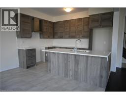 1 BEE Crescent - 21