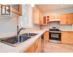 44 YOUNG Street E - 24