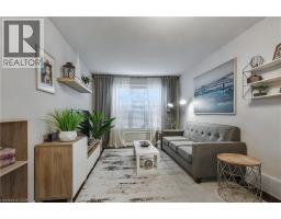 194 HOLLYRIDGE Crescent - 16