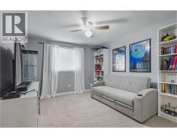 194 HOLLYRIDGE Crescent - 21