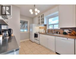 577 STIRLING Avenue S - 14