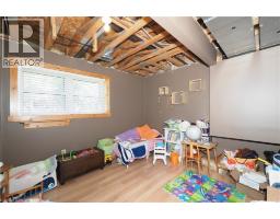 1088 ISABELLA Street - 37
