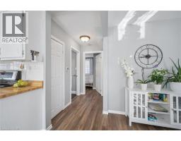 380 DUNDAS Street S - 11