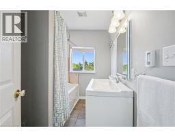 380 DUNDAS Street S - 18