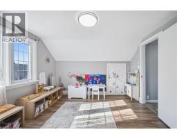 380 DUNDAS Street S - 20