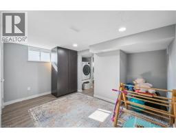 380 DUNDAS Street S - 24