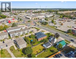 380 DUNDAS Street S - 39