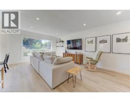 76 KENWOOD Drive - 17