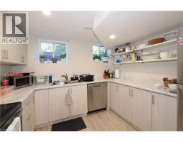296 DUMFRIES Avenue - 13