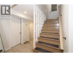296 DUMFRIES Avenue - 2