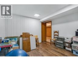 28 MEADOW Crescent - 29