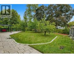28 MEADOW Crescent - 36