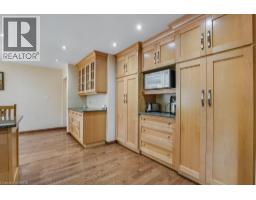 28 MEADOW Crescent - 4
