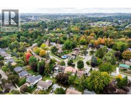 28 MEADOW Crescent - 43