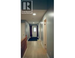33 BANKSIDE Drive - 21