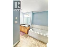 33 BANKSIDE Drive - 33