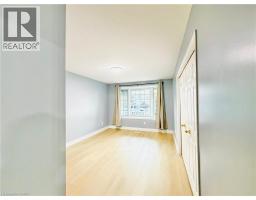 33 BANKSIDE Drive - 34
