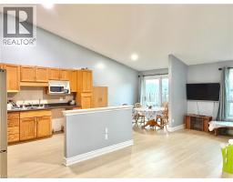 33 BANKSIDE Drive - 48