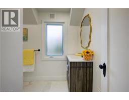 268 CAMERON Street N - 27
