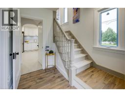 268 CAMERON Street N - 3