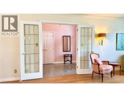 4 ORCHARD Crescent - 14