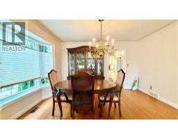 4 ORCHARD Crescent - 15