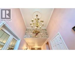 4 ORCHARD Crescent - 4