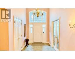 4 ORCHARD Crescent - 6