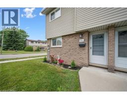 320 BLUEVALE Street N UnitNo. A - 2