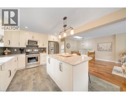 28 LYNDEN HILL Crescent - 11