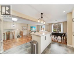 28 LYNDEN HILL Crescent - 13