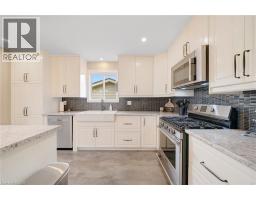 28 LYNDEN HILL Crescent - 14