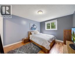 28 LYNDEN HILL Crescent - 19