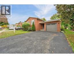 28 LYNDEN HILL Crescent - 2