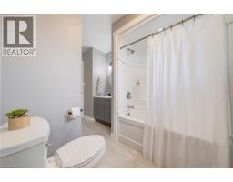 28 LYNDEN HILL Crescent - 22