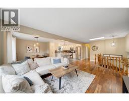28 LYNDEN HILL Crescent - 7