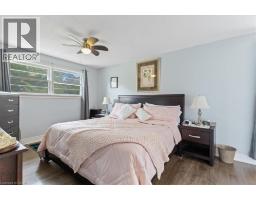 56 HILLIER Crescent - 16