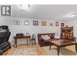 56 HILLIER Crescent - 20