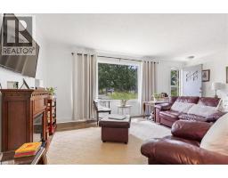 56 HILLIER Crescent - 8