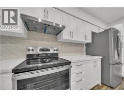 324 VICTORIA Street S - 10
