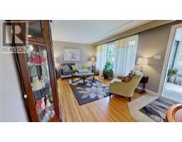 27 HEPBURN Avenue - 9