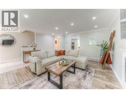 433 MIDWOOD Crescent UnitNo. A - 11
