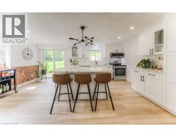 433 MIDWOOD Crescent UnitNo. A - 18