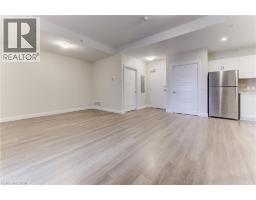 5 WAKE ROBIN Drive UnitNo. 303 - 10