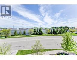5 WAKE ROBIN Drive UnitNo. 303 - 18