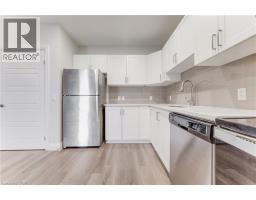 5 WAKE ROBIN Drive UnitNo. 303 - 4