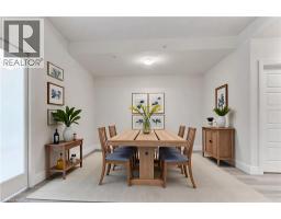 5 WAKE ROBIN Drive UnitNo. 303 - 7