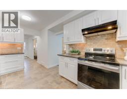 43 WINDING Way - 13
