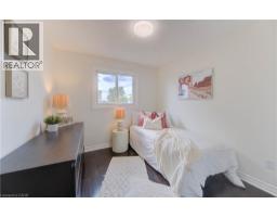 43 WINDING Way - 24
