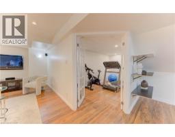 43 WINDING Way - 34